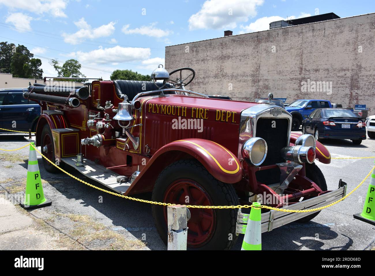 Ein amerikanischer alter Feuerwehrauto aus La France auf einer Autoausstellung. Stockfoto