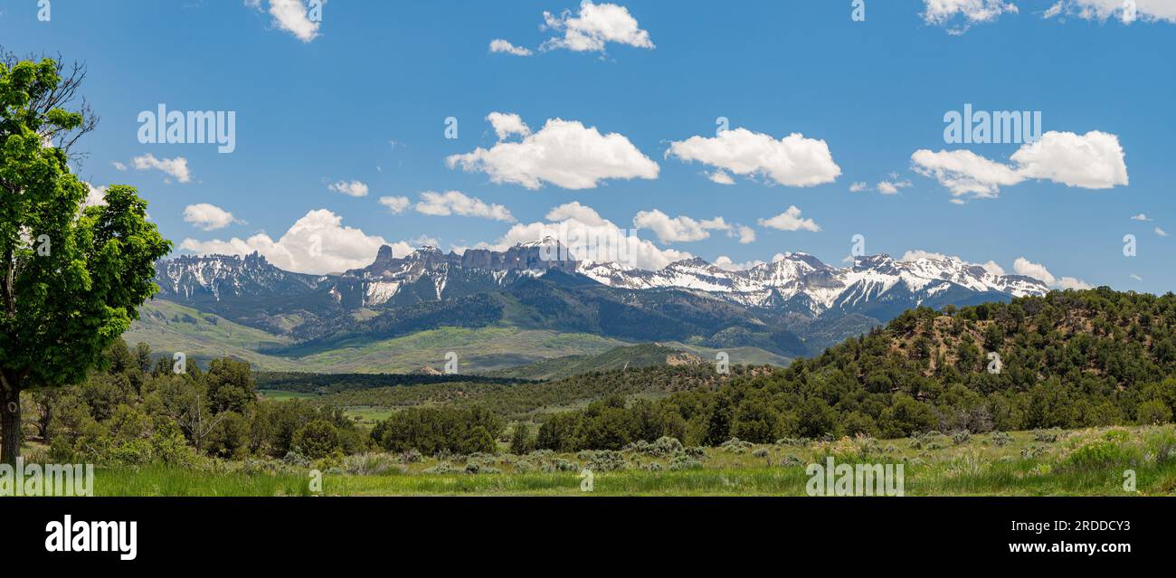 Sonniger Blick auf die Landschaft des Ridgway State Park in Colorado Stockfoto