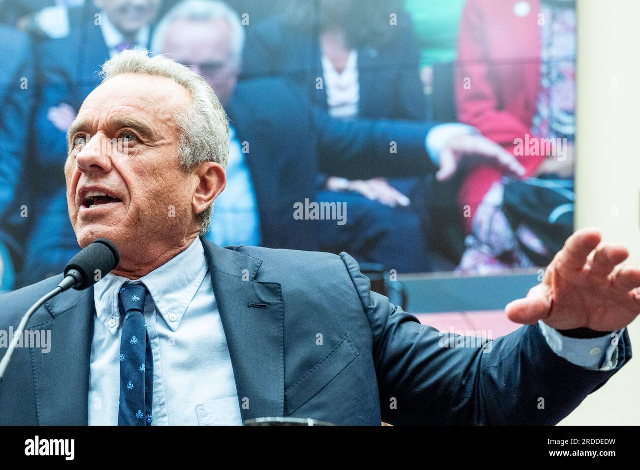 Washington, Usa. 20. Juli 2023. Robert F. Kennedy Jr., Anwalt und Kandidat für das Amt des Präsidenten, sprach bei einer Anhörung des House Judiciary Committee im U.S. Capitol. Kredit: SOPA Images Limited/Alamy Live News Stockfoto