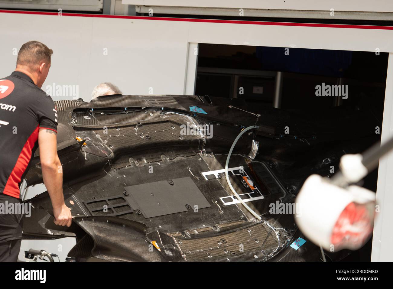 Budapest, Ungarn - 20. JULI 2023, Bodenflugeinheit, HAAS VF-23, Haas Mechanic, Medientag im Hungaroring Stockfoto