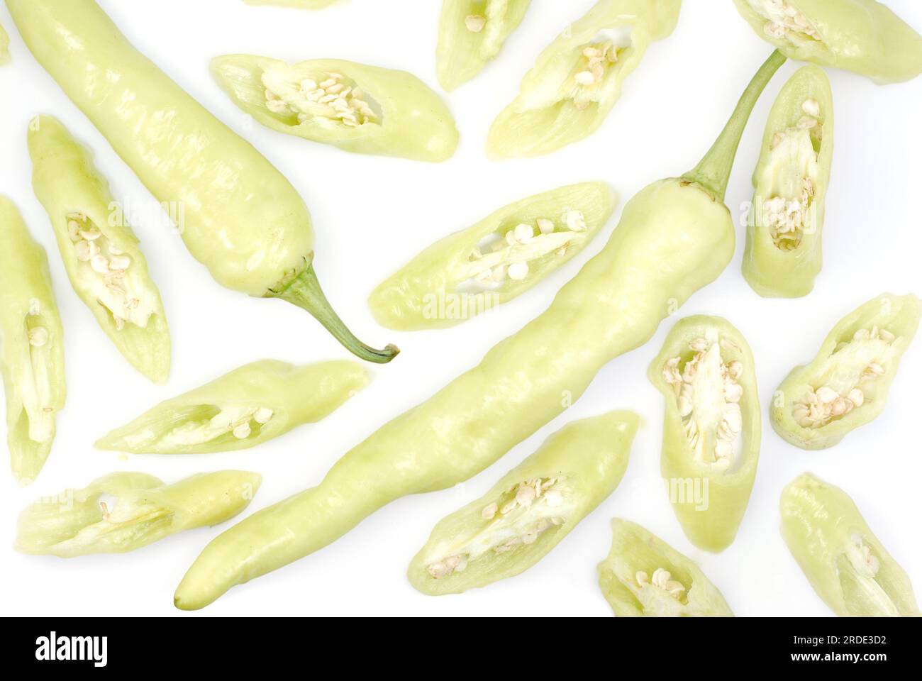 Grünes Chili isoliert auf weißem Hintergrund Stockfoto