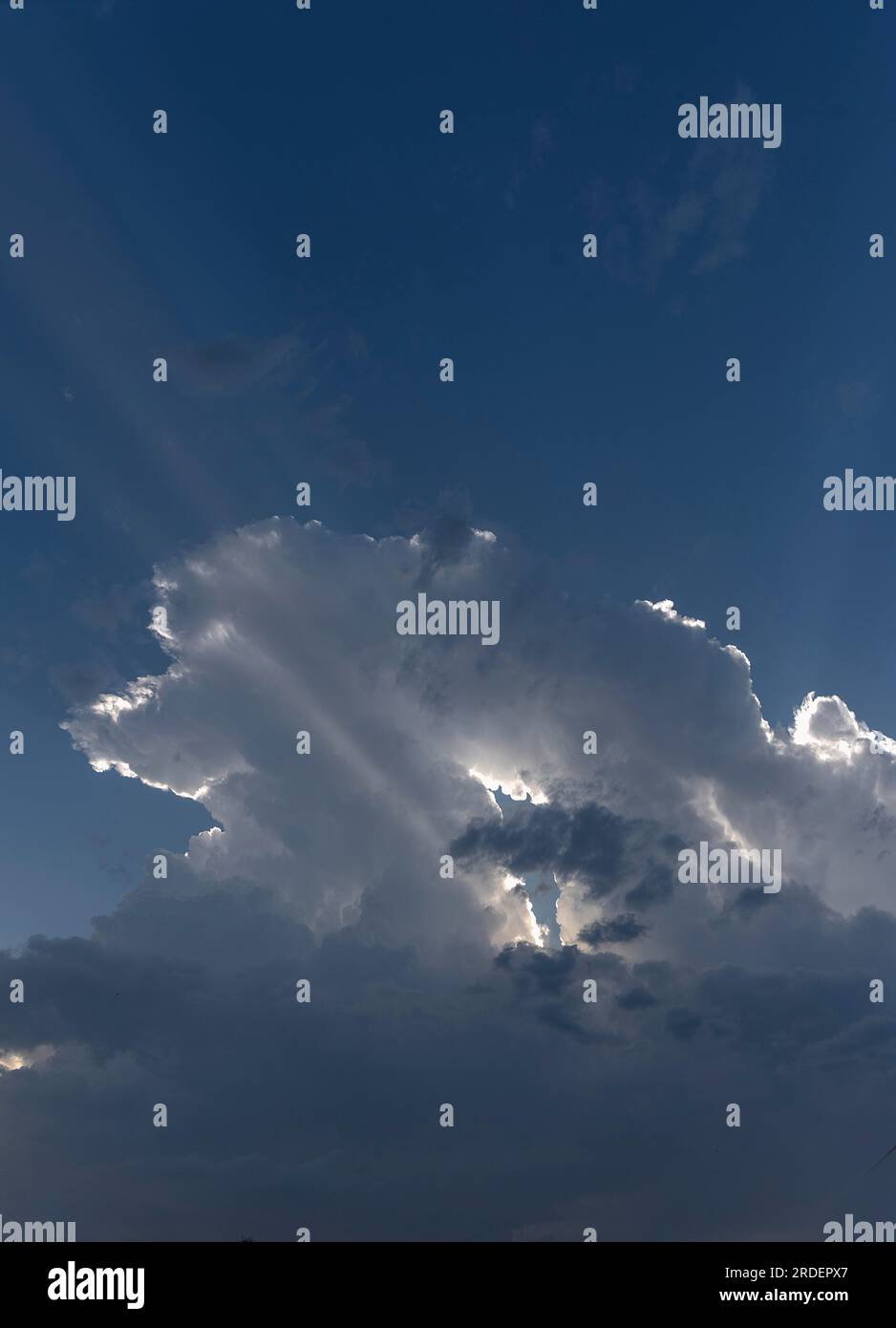 Sturmwolken (Cumulonimbus), Bayern, Deutschland Stockfoto