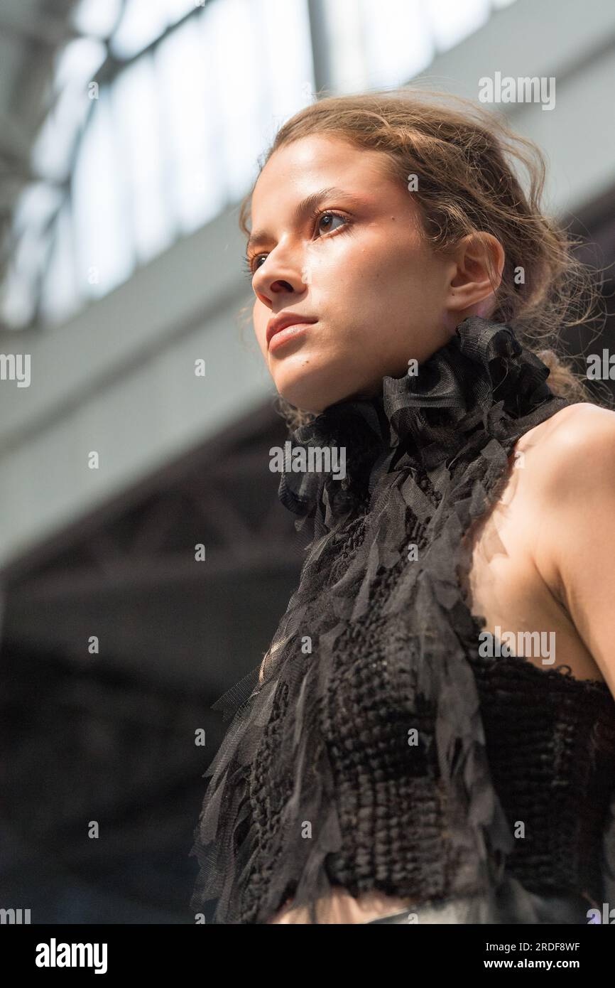 Pure London Fashion Catwalk Event/Landebahn Juli 2023 – Kensington Olympia London UK England Stockfoto