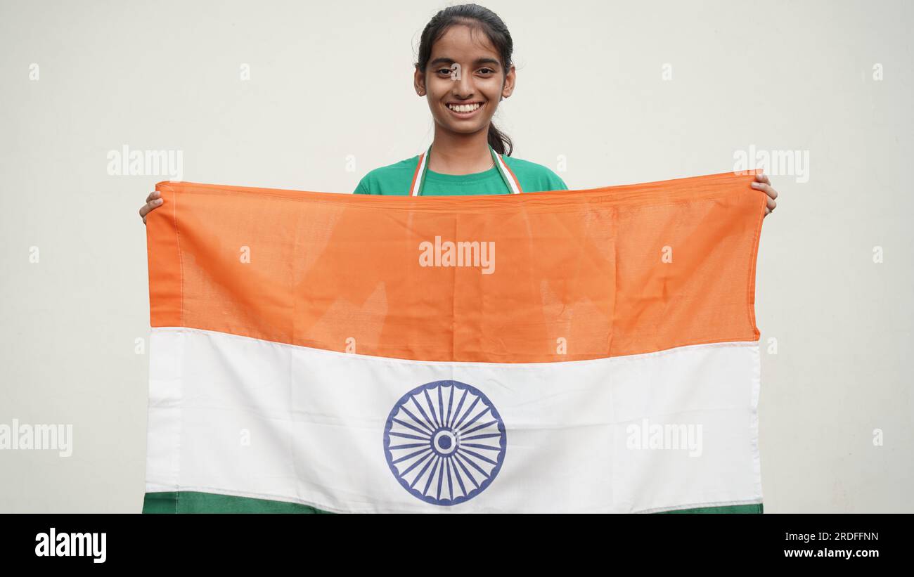 Indisches Kind feiert die Unabhängigkeit oder den Tag der Republik Indien Stockfoto