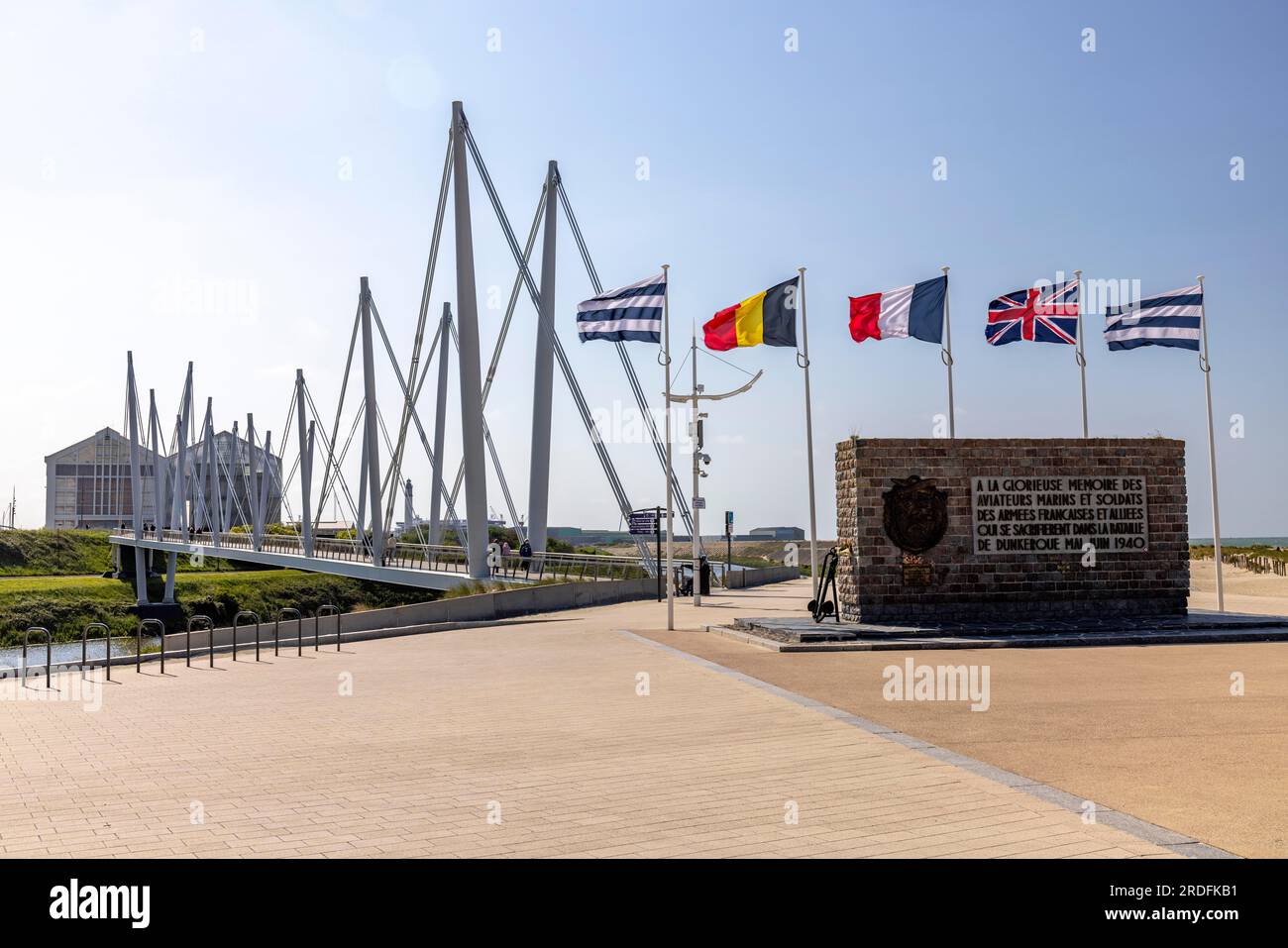 Kriegsdenkmal, Inschrift an der Küste, Dünkirchen, Nord, Frankreich Stockfoto
