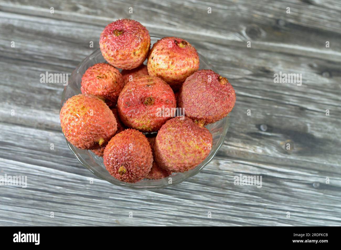 Lychee Fruit, Litchi chinensis, ein monotypes Taxon und das einzige Mitglied der Gattung Litchi in der Seifenbeerfamilie, Sapindaceae, ein einheimischer tropischer Baum Stockfoto