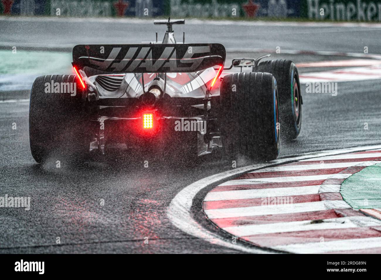 Budapest, Rieti, Ungarn. 21. Juli 2023. Kevin Magnussen (SVE) Haas VF-23.während der freien Übung 1, Freitag, 21. Juli, FORMEL 1 QATAR AIRWAYS UNGARISCHER GRAND PRIX 2023 - Jul21 bis Jul23 2023 Hungaroring, Budapest, Ungarn (Kreditbild: © Alessio De Marco/ZUMA Press Wire) NUR REDAKTIONELLE VERWENDUNG! Nicht für den kommerziellen GEBRAUCH! Stockfoto