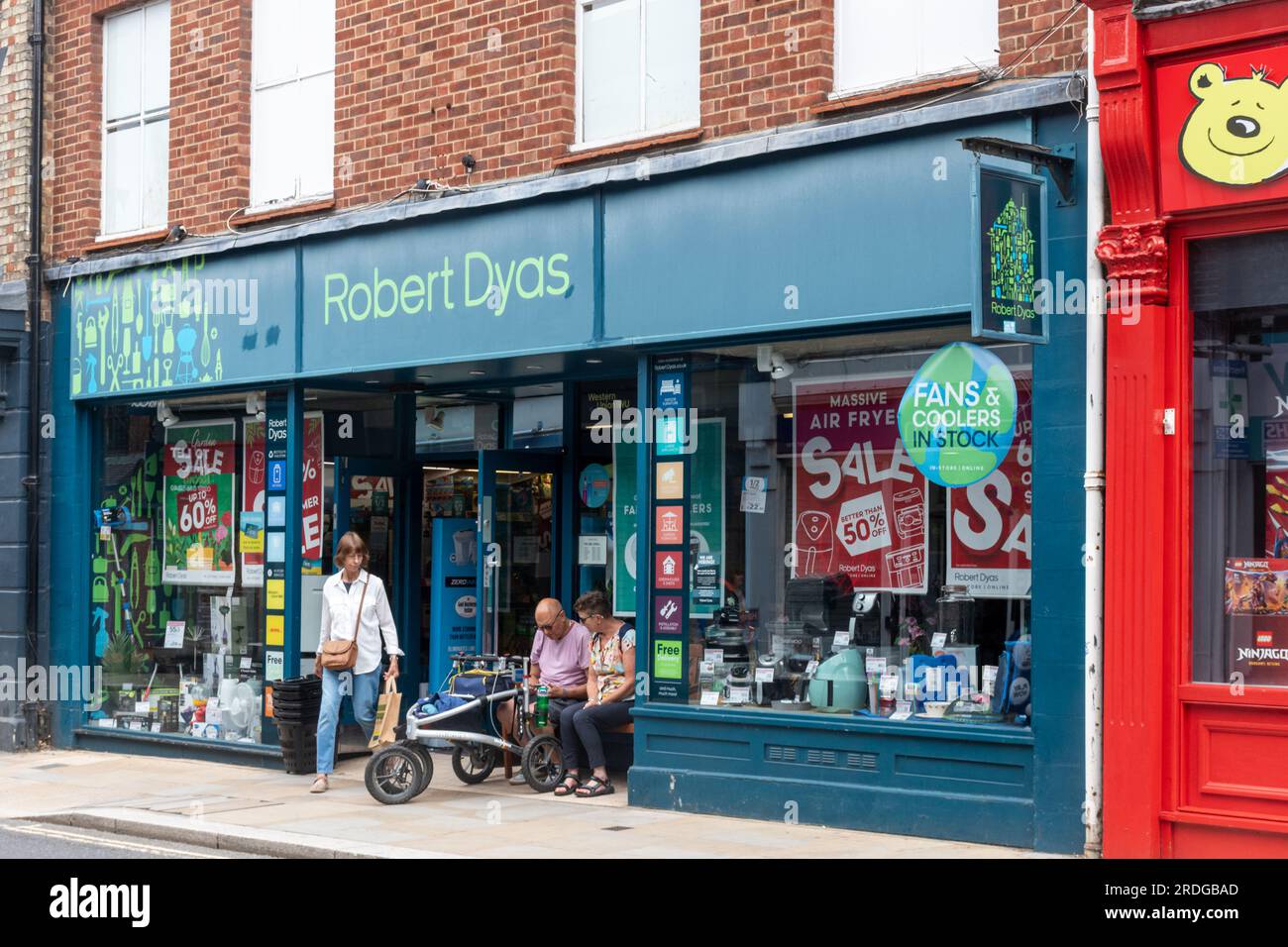 Robert Dyas Eisenwarenladen, Haushaltswarenladen, England, Großbritannien Stockfoto