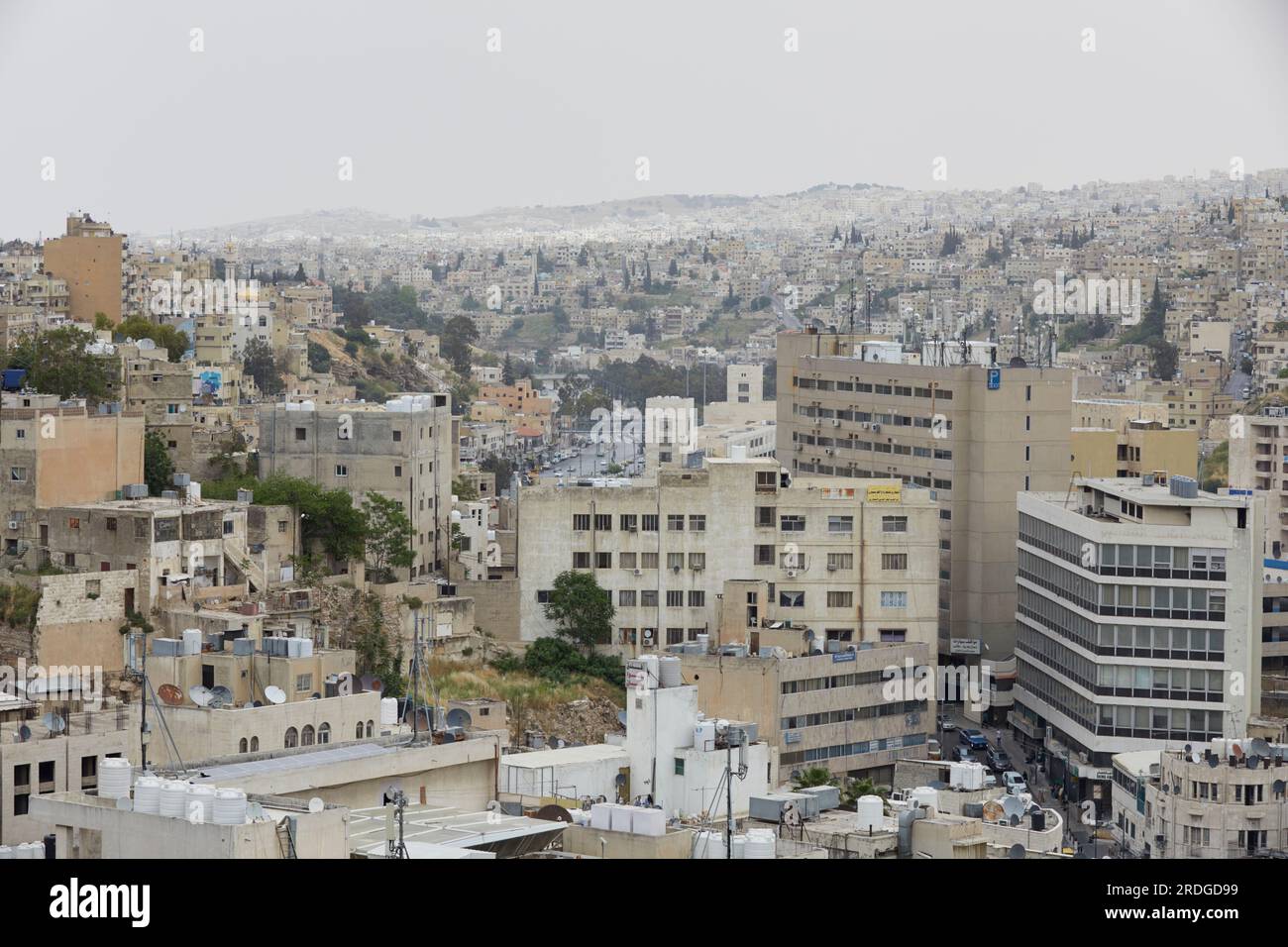 Blick auf die Stadt Amman an an einem bewölkten Tag, Amman, Jordanien Stockfoto