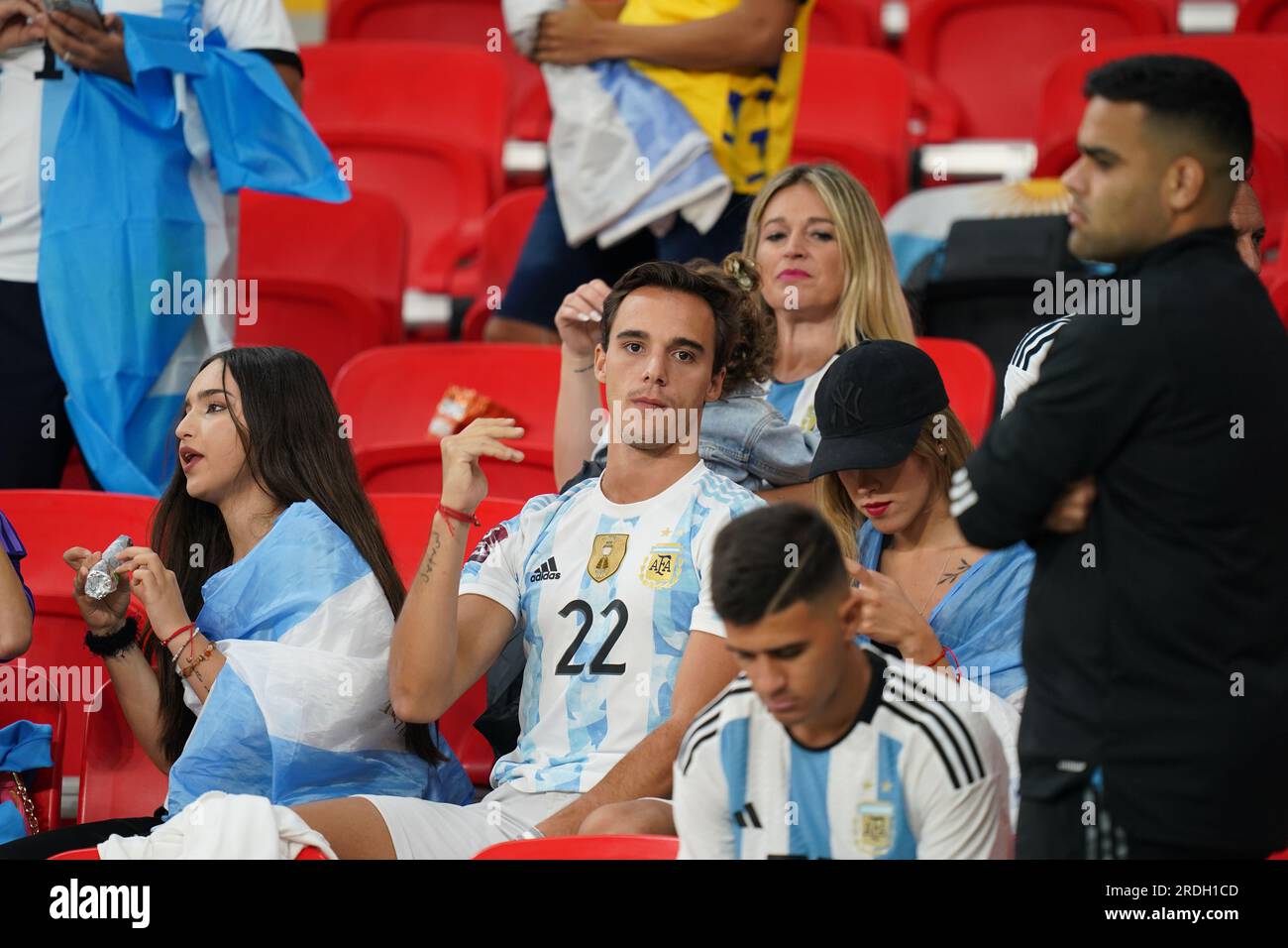 Al Rayyan, Katar, 3, Dicember, 2022. Argentinische Fans unterstützen das Spiel Argentinien gegen Australien, Match 50. Fifa Weltmeisterschaft Katar 202 Stockfoto