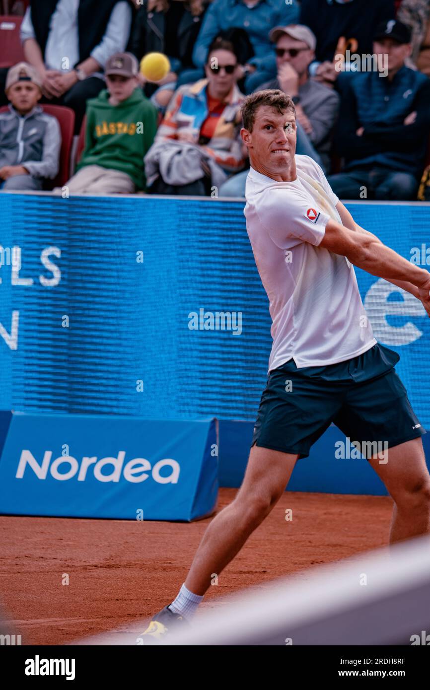 Båstad, Schweden. 2023 07 21. Der qualifizierende Spieler Filip Misolic hat in drei Sätzen im Viertelfinale gegen Lorenzo Musetti Nummer 3 verloren. Daniel Bengtsson Stockfoto