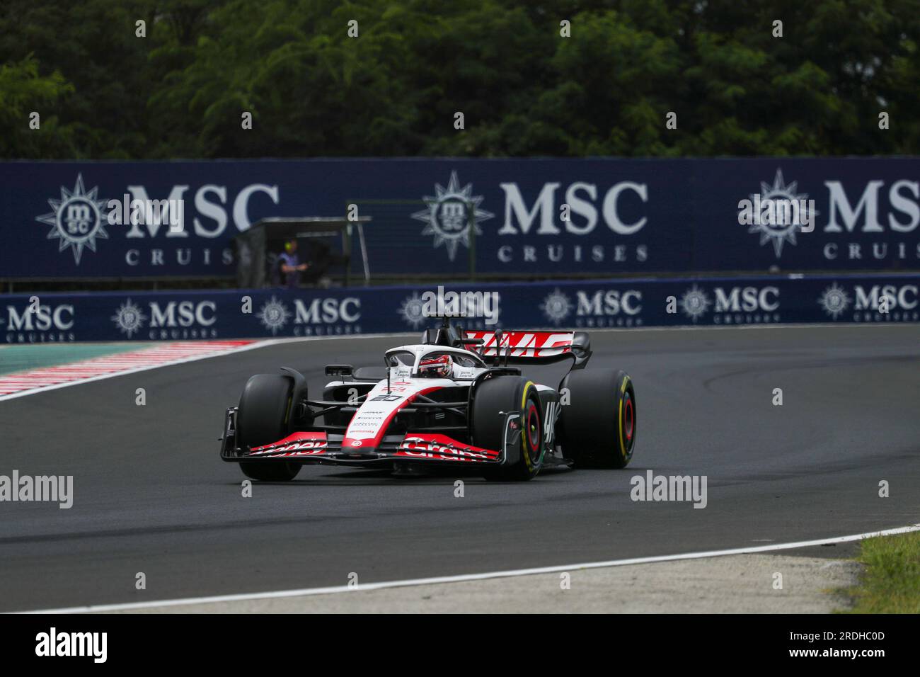 Budapest, Rieti, Ungarn. 21. Juli 2023. Kevin Magnussen (SVE) Haas VF-23.während der freien Übung 2, Freitag, 21. Juli FORMEL 1 QATAR AIRWAYS UNGARISCHER GRAND PRIX 2023 - Jul21 bis Jul23 2023 Hungaroring, Budapest, Ungarn (Kreditbild: © Alessio De Marco/ZUMA Press Wire) NUR REDAKTIONELLE VERWENDUNG! Nicht für den kommerziellen GEBRAUCH! Stockfoto