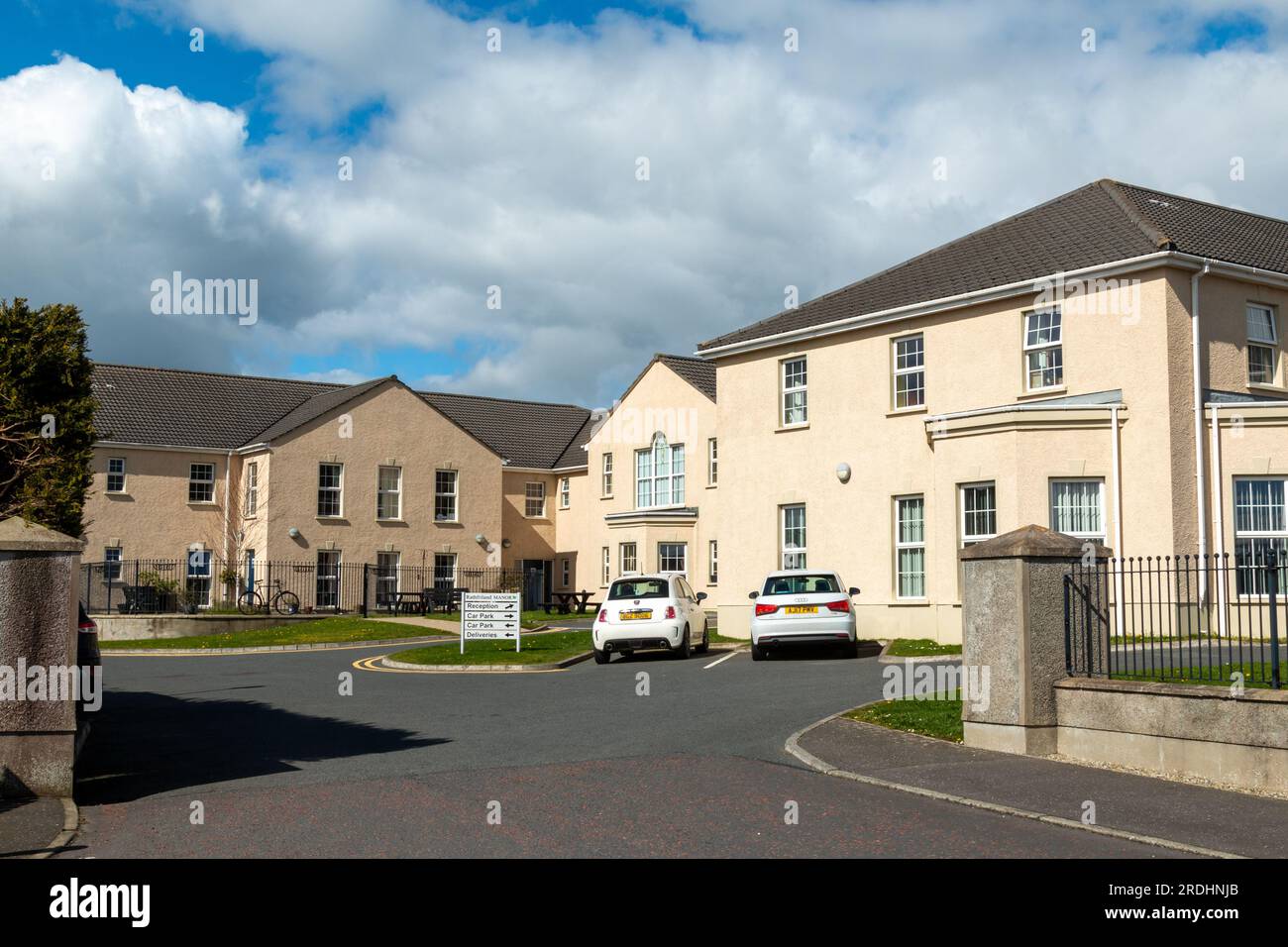 Rathfriland Manor Nursing Home im Dorf Rathfriland, County Down, Nordirland, Großbritannien Stockfoto