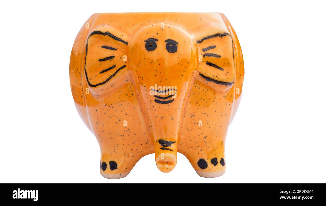 Süßer junger Elefant Keramikornamente isoliert auf weißem Hintergrund.Copy Space.Symbol Concept.Elephant ist das Symbol für Stärke, gute Gesundheit und Langlebigkeit Stockfoto