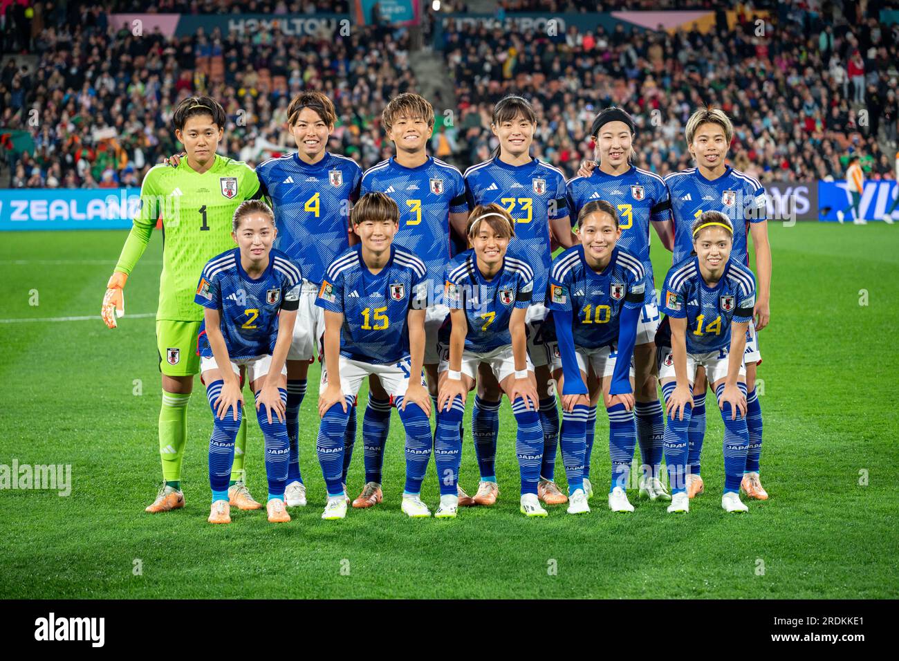 Hamilton, Neuseeland. 22. Juli 2023. Anfänger Japans posieren für Fotos vor dem Spiel der Gruppe C zwischen Sambia und Japan bei der FIFA Women's World Cup in Hamilton, Neuseeland, 22. Juli 2023. Kredit: Zhu Wei/Xinhua/Alamy Live News Stockfoto