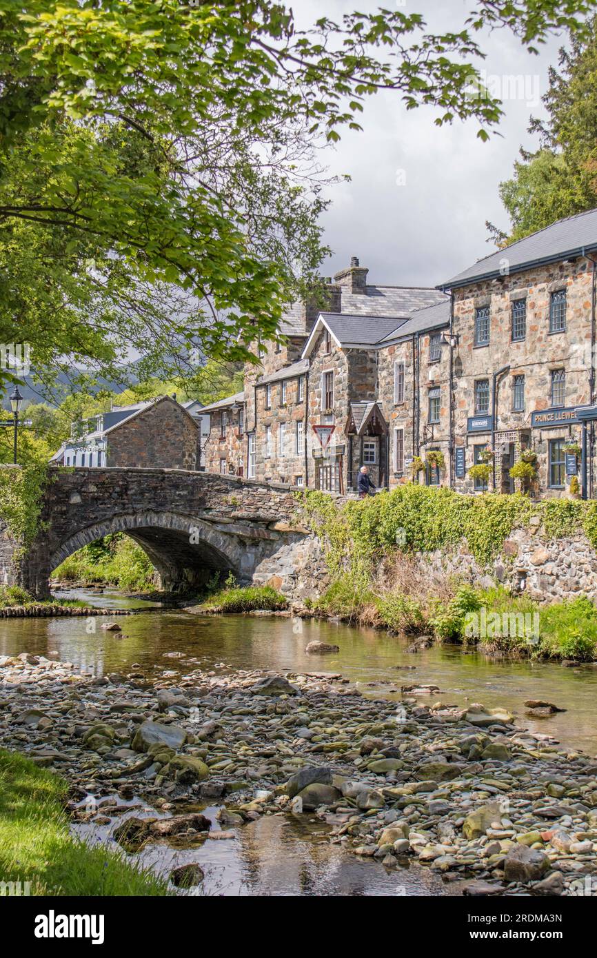 Beddgelert ein malerisches Dorf im Snowdonia „eryri“-Nationalpark North Wales, Großbritannien Stockfoto