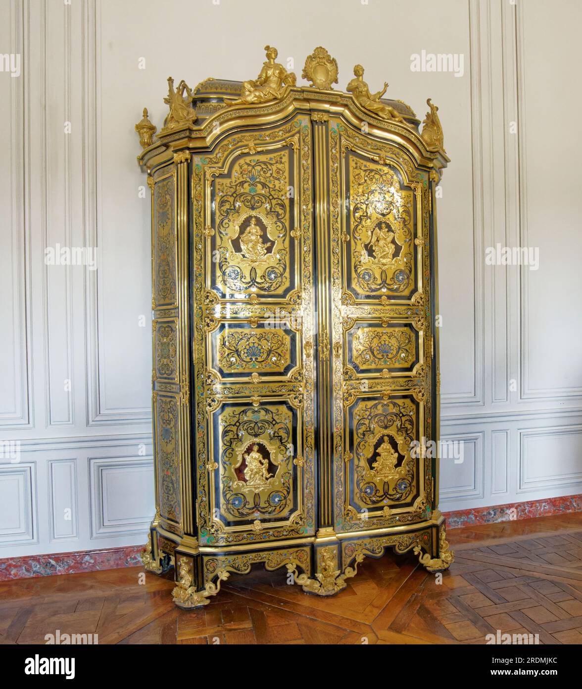 Frankreich, Paris, 7. JULI 2023 Goldschmuck von Louis dem 14. Stockfoto