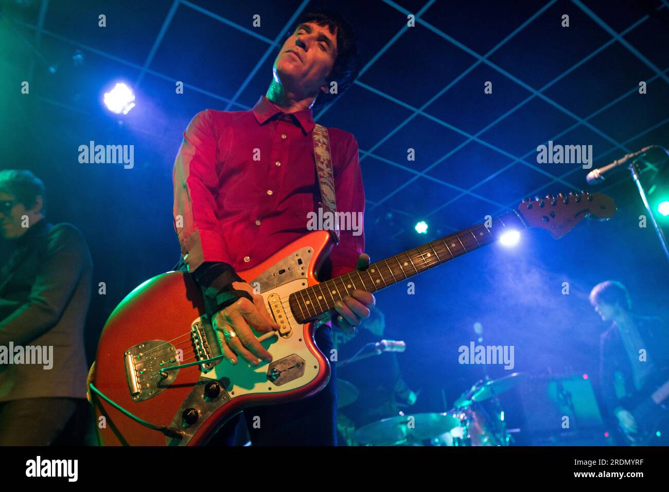 Johnny Marr (ex The Smiths) tritt am 24. März 2014 mit gebrochener Hand im Brudenell Social Club in Leeds auf Stockfoto