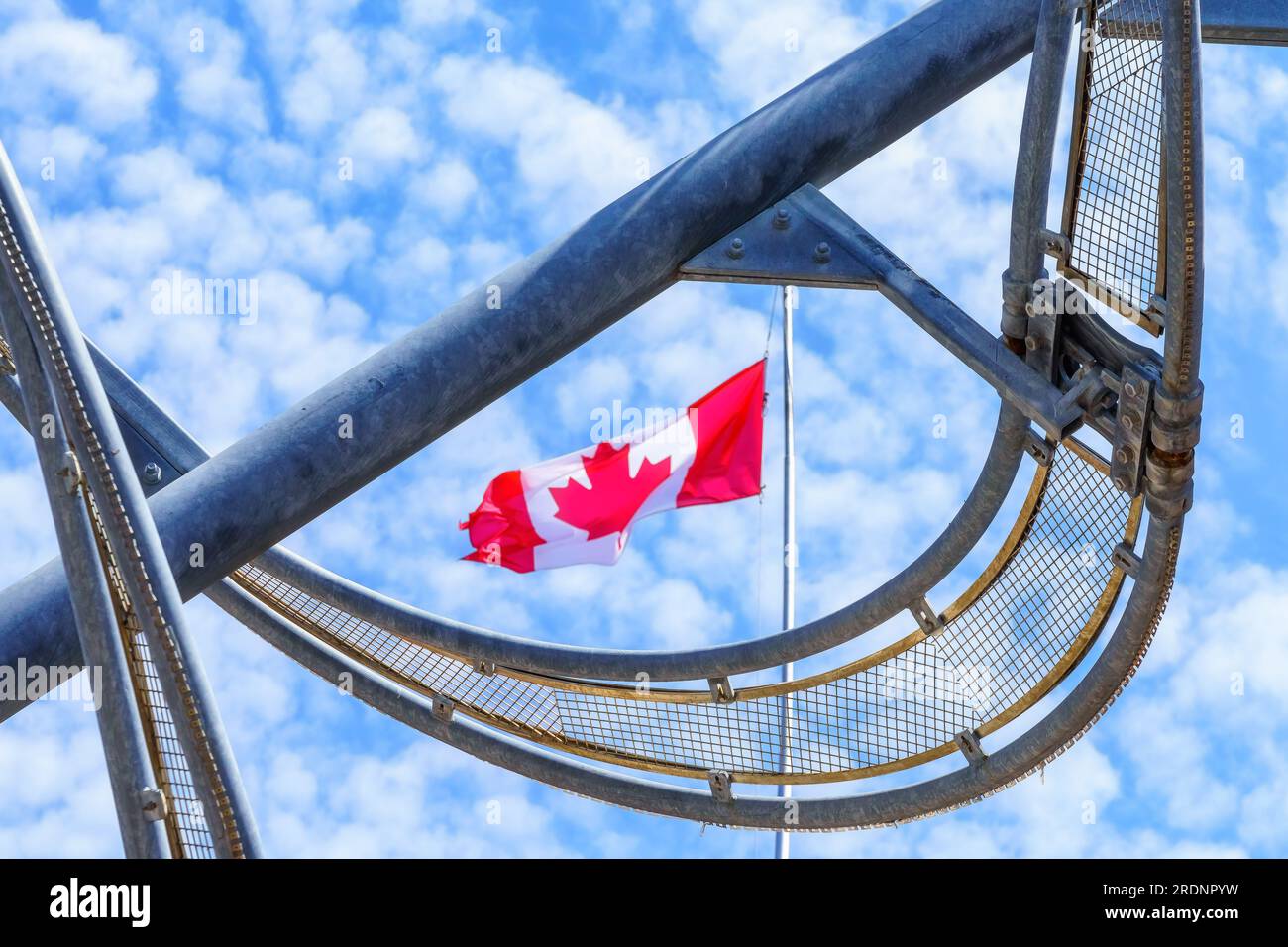 „Still Dancing“ von Dennis Oppenheim im Distillery District, Toronto, Kanada Stockfoto