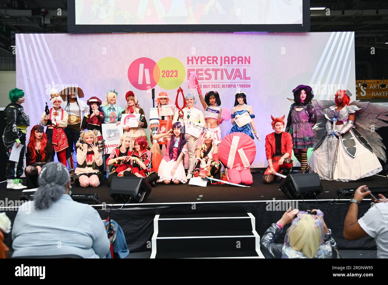 London, Großbritannien. 22. Juli 2023. Hyper Japan Cosplay Masquerade-Wettbewerb bei DER HYPER JAPAN 2023, Tag 2, bei Olympia London, Großbritannien. Kredit: Siehe Li/Picture Capital/Alamy Live News Stockfoto