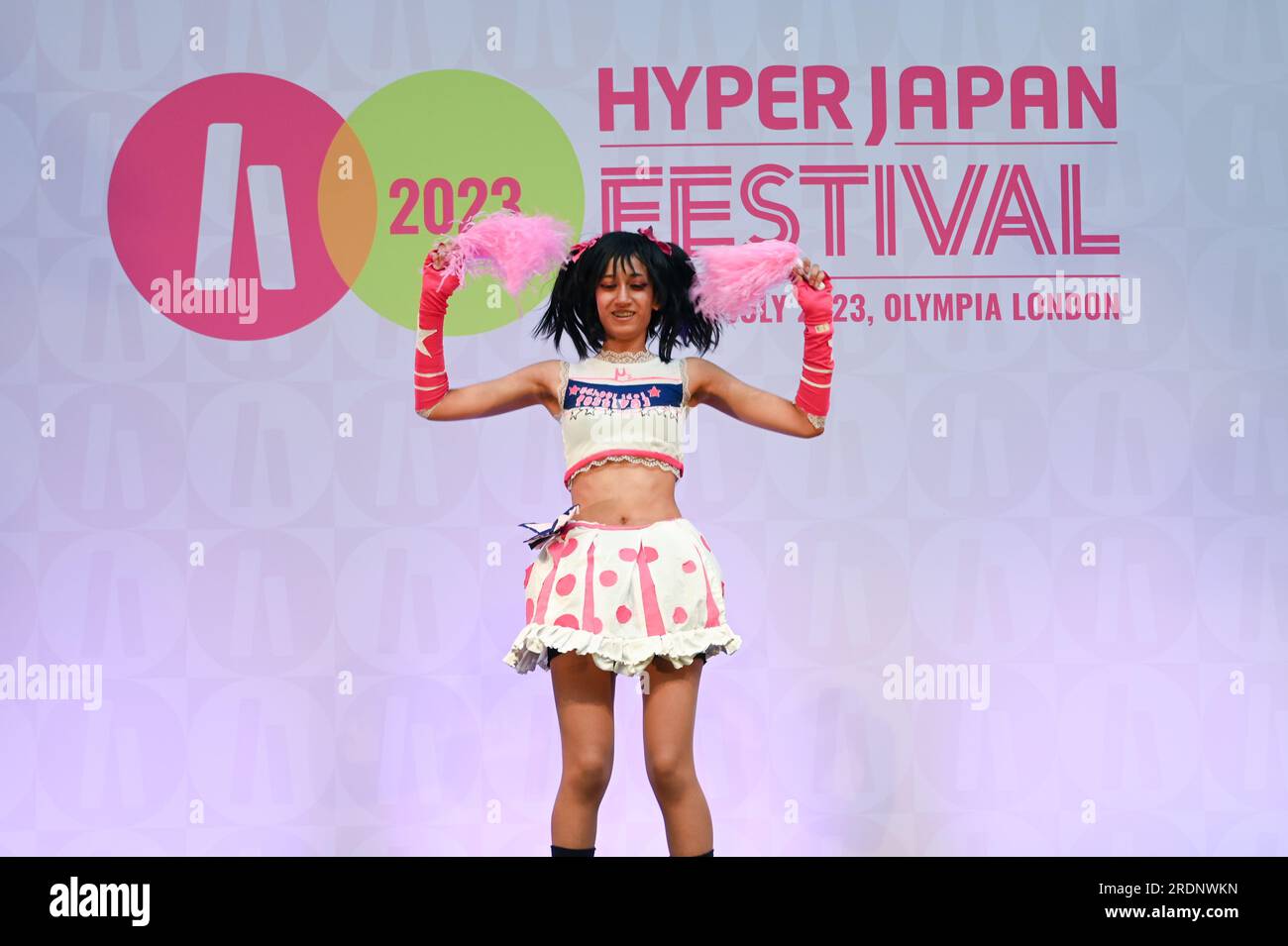 London, Großbritannien. 22. Juli 2023. Hyper Japan Cosplay Masquerade-Wettbewerb bei DER HYPER JAPAN 2023, Tag 2, bei Olympia London, Großbritannien. Kredit: Siehe Li/Picture Capital/Alamy Live News Stockfoto