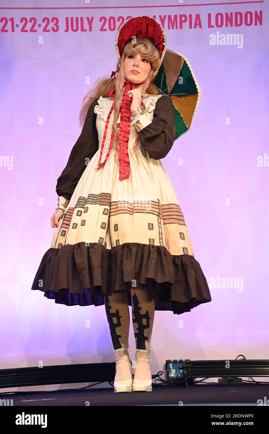 London, Großbritannien. 22. Juli 2023. Hyper Japan Cosplay Masquerade-Wettbewerb bei DER HYPER JAPAN 2023, Tag 2, bei Olympia London, Großbritannien. Kredit: Siehe Li/Picture Capital/Alamy Live News Stockfoto