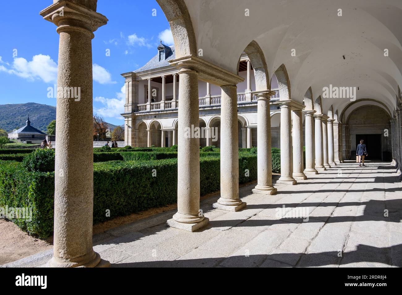 Der Eingang zu den Gärten im Kloster San Lorenzo de El Escorial, Comunidad de Madrid, Spanien. Stockfoto