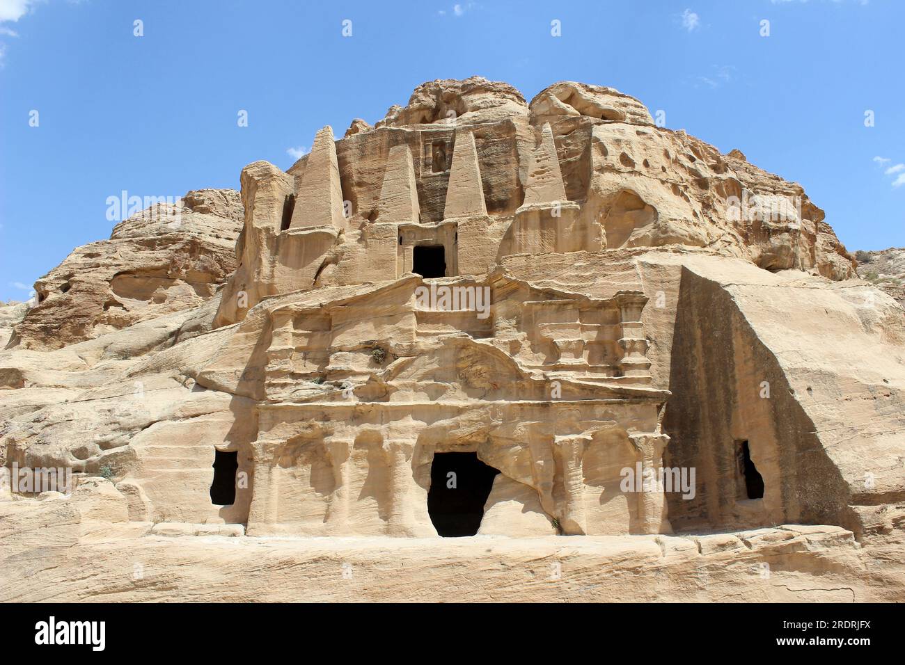Petra Triclinium (Bas As Siq) & Obelisk Tomb, Jordanien Stockfoto