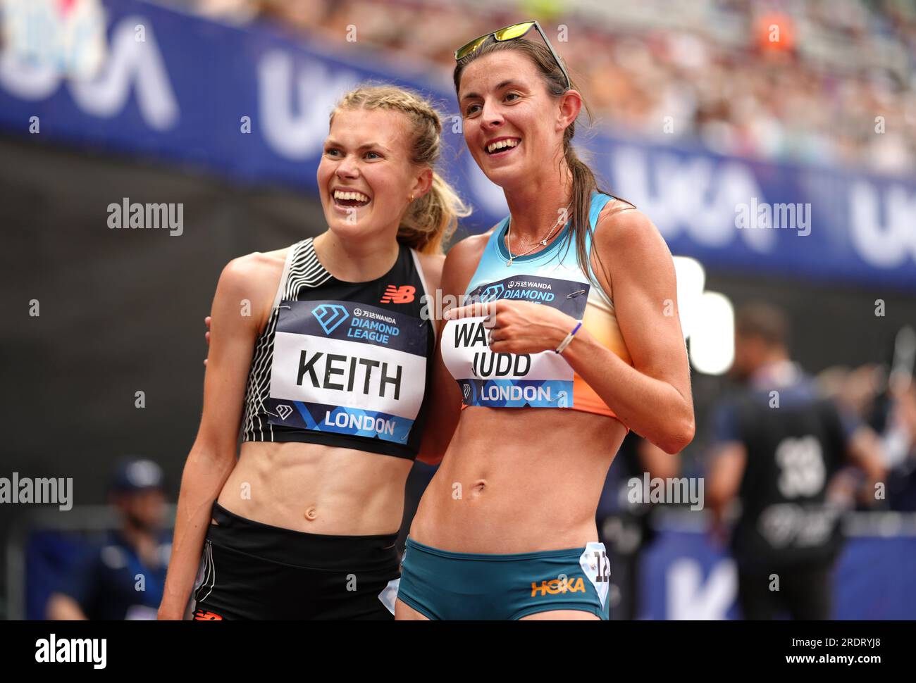 Megan Keith und Jessica Warner-Judd aus Großbritannien nach den 5000m Frauen während des London Athletics Meets im London Stadium. Foto: Sonntag, 23. Juli 2023. Stockfoto