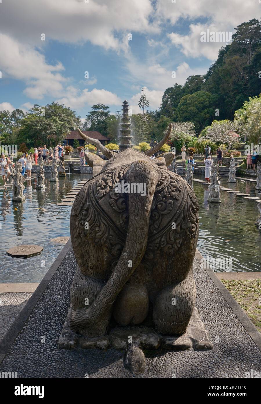 Tirta Gangga ist ein ehemaliger königlicher Palast im Osten Balis, Indonesien, benannt nach dem heiligen Ganges im Hinduismus. Stockfoto