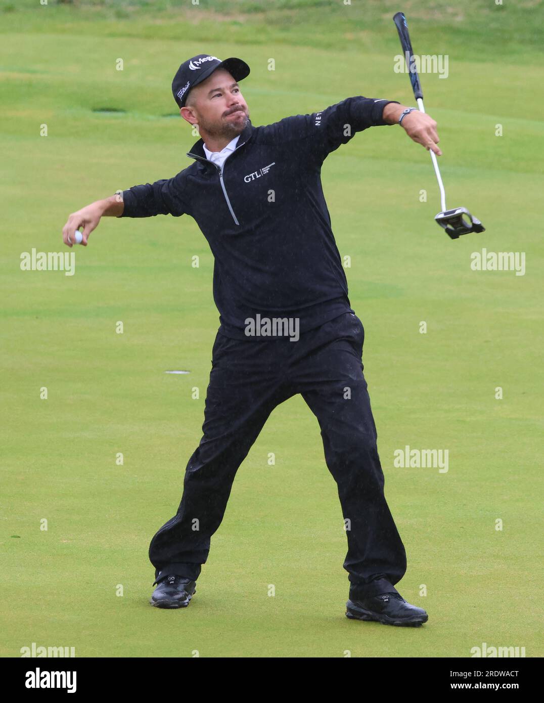 Hoylake, Großbritannien. 23. Juli 2023. American Brian Harman feiert nach dem Gewinn der Open Championship 151. im Royal Liverpool Golf Club in Hoylake, England, am Sonntag, den 23. Juli 2023. Harman gewann mit dreizehn Punkten unter dem Par. Foto: Hugo Philpott/UP5 Kredit: UPI/Alamy Live News Stockfoto