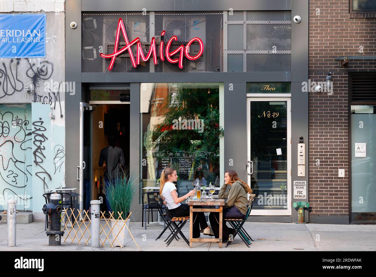 Amigo by Nai, 29 2. Ave, New York, NYC, Foto eines mexikanischen Restaurants in Manhattans Lower East Side. Stockfoto