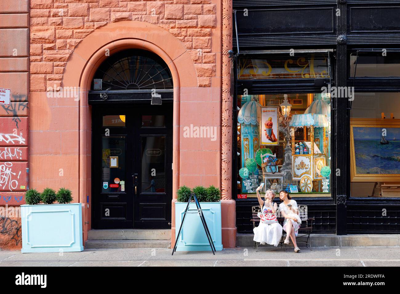 Mariebelle, 484 Broome St, New York, NYC, Foto eines Schokoladenladens und Teezimmers in Manhattans Viertel SoHo. Stockfoto