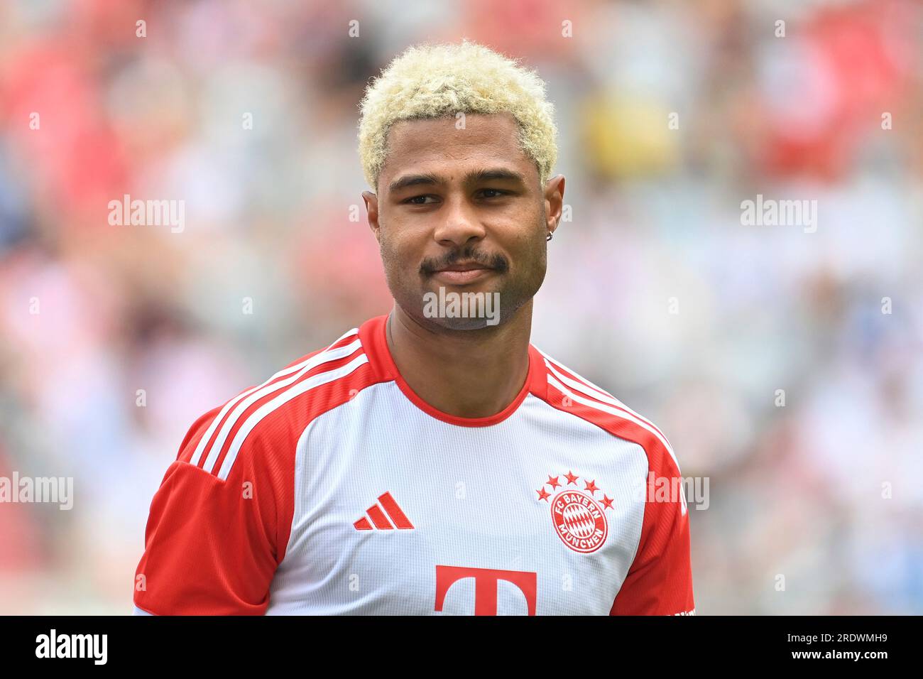 Serge GNABRY (FC Bayern München), Action, Einzelbild, Einzelmotiv ausschneiden, Porträt, Porträt, Porträt. Teampräsentation FC Bayern München Staffel 2023/2024 am 23. Juli 2023 im ALLIANZARENA Fußball 1. Bundesliga? Stockfoto