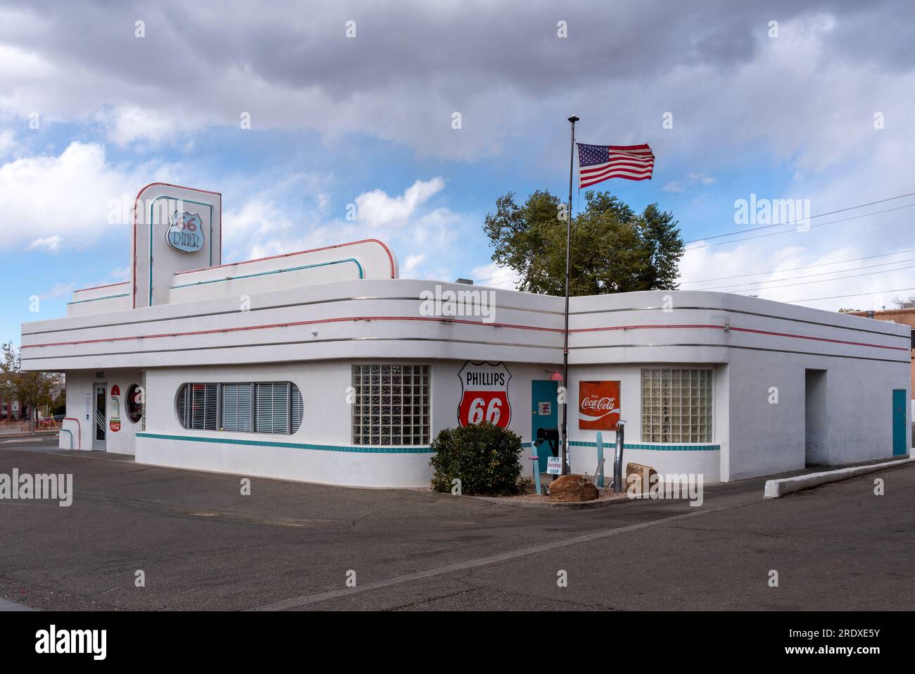 66 Diner, ein Restaurant im Stil der 50er Jahre an der Route 66, The Mother Road, Central Avenue, in Albuquerque, New Mexico, USA. Stockfoto