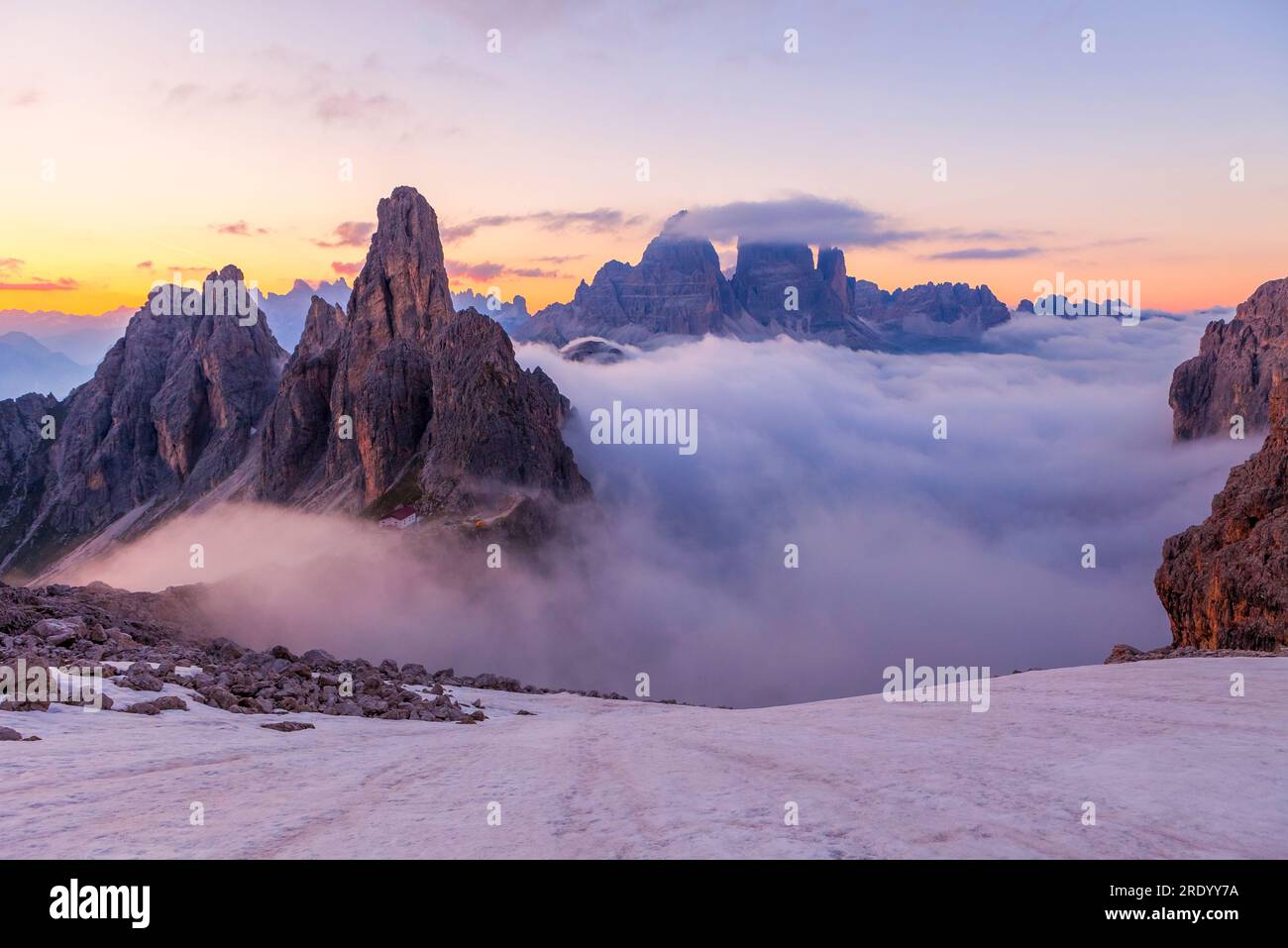 Wolkenmeer, Cadini di Misurina, Tre Cime di Lavaredo, Dolomiten Stockfoto