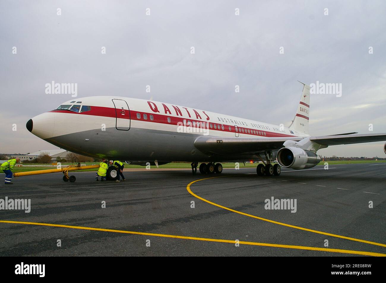 QANTAS Boeing 707 VH-XBA (vormals VH-EBA), das erste Düsenflugzeug der Fluggesellschaft, nach der Restaurierung am Flughafen Southend, Großbritannien. Ich bin nach Australien geflogen Stockfoto