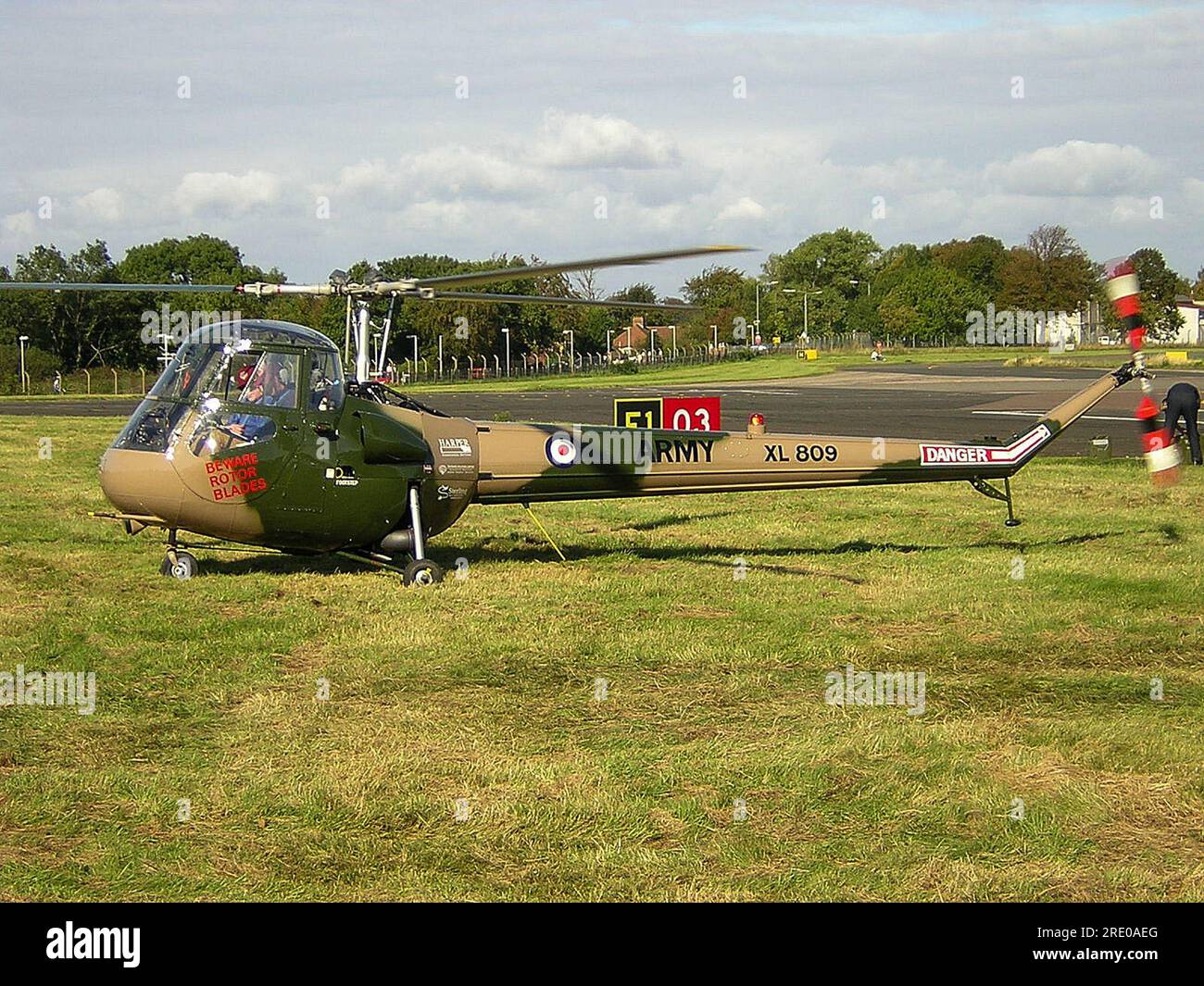 Saunders-Roe Skeeter AOP12 Helikopter XL809 startbereit bei Biggin Hill Airshow 2004. Vintage-Hubschrauber des British Army Air Corps aus dem Jahr 1950er Stockfoto