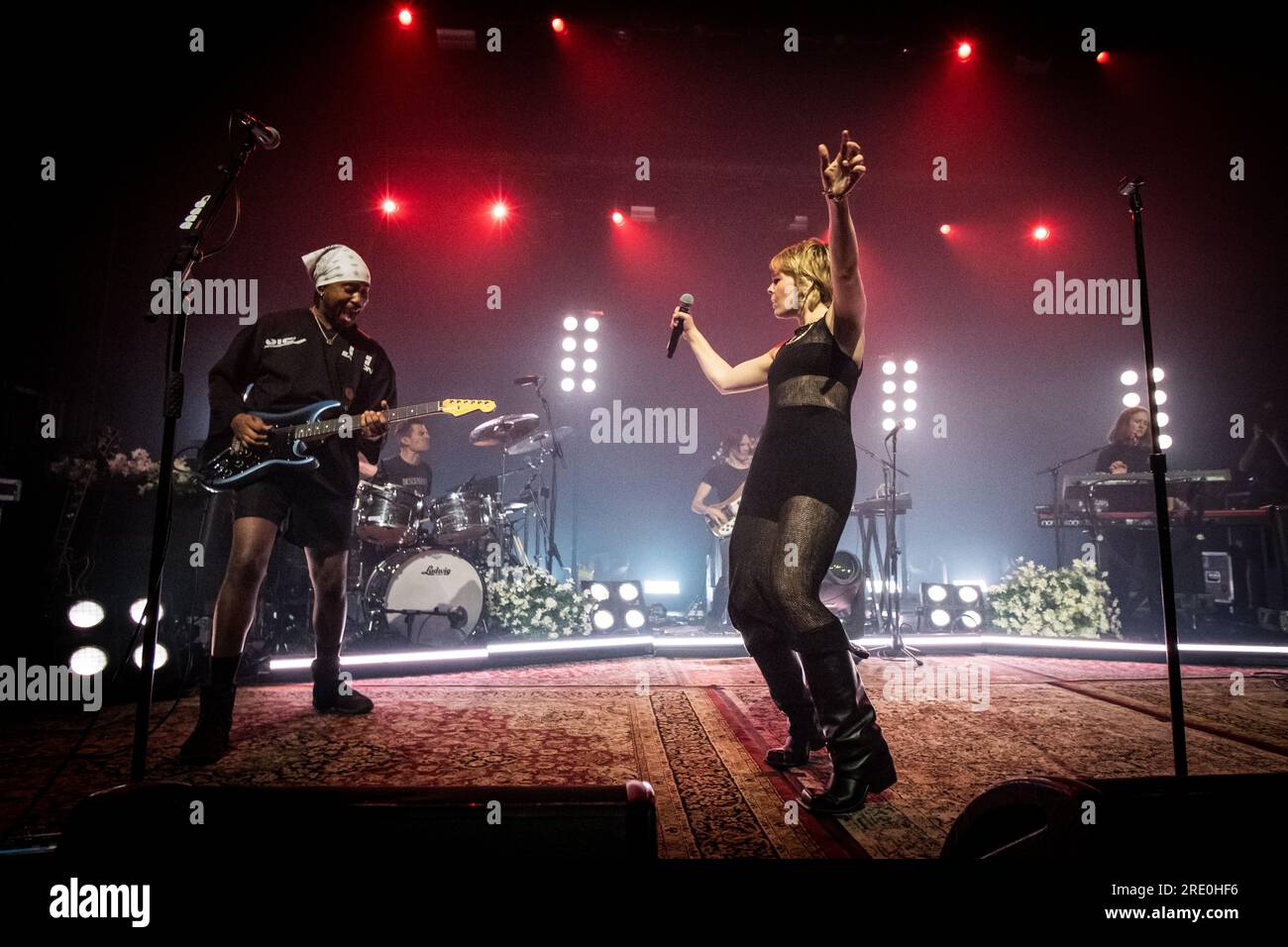 Kopenhagen, Dänemark. 18., Juni 2023. Die amerikanische Sängerin, Songwriterin und Musikerin Maggie Rogers führt ein Live-Konzert im VEGA in Kopenhagen auf. (Foto: Gonzales Photo - Thomas Rasmussen Stockfoto