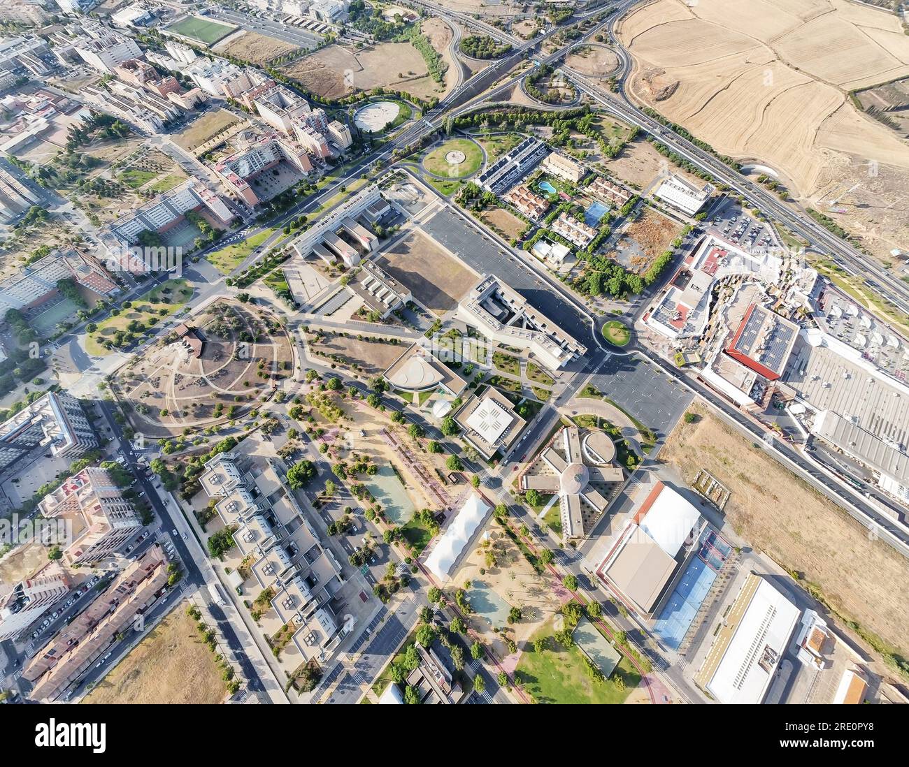 Der Universitätscampus von Huelva aus der Vogelperspektive. Die Universität von Huelva ist eine spanische öffentliche Universität und gehört zum Campus von Inter Stockfoto