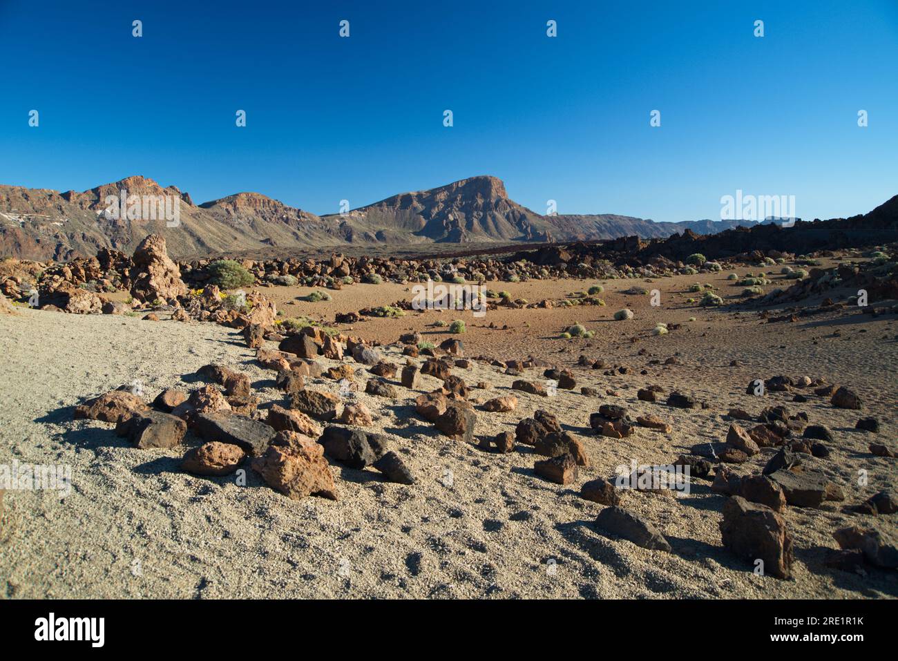 Paisaje Lunar típico de Las Cañadas del Teide. Typische Mondlandschaft von Las Cañadas del Teide. Stockfoto