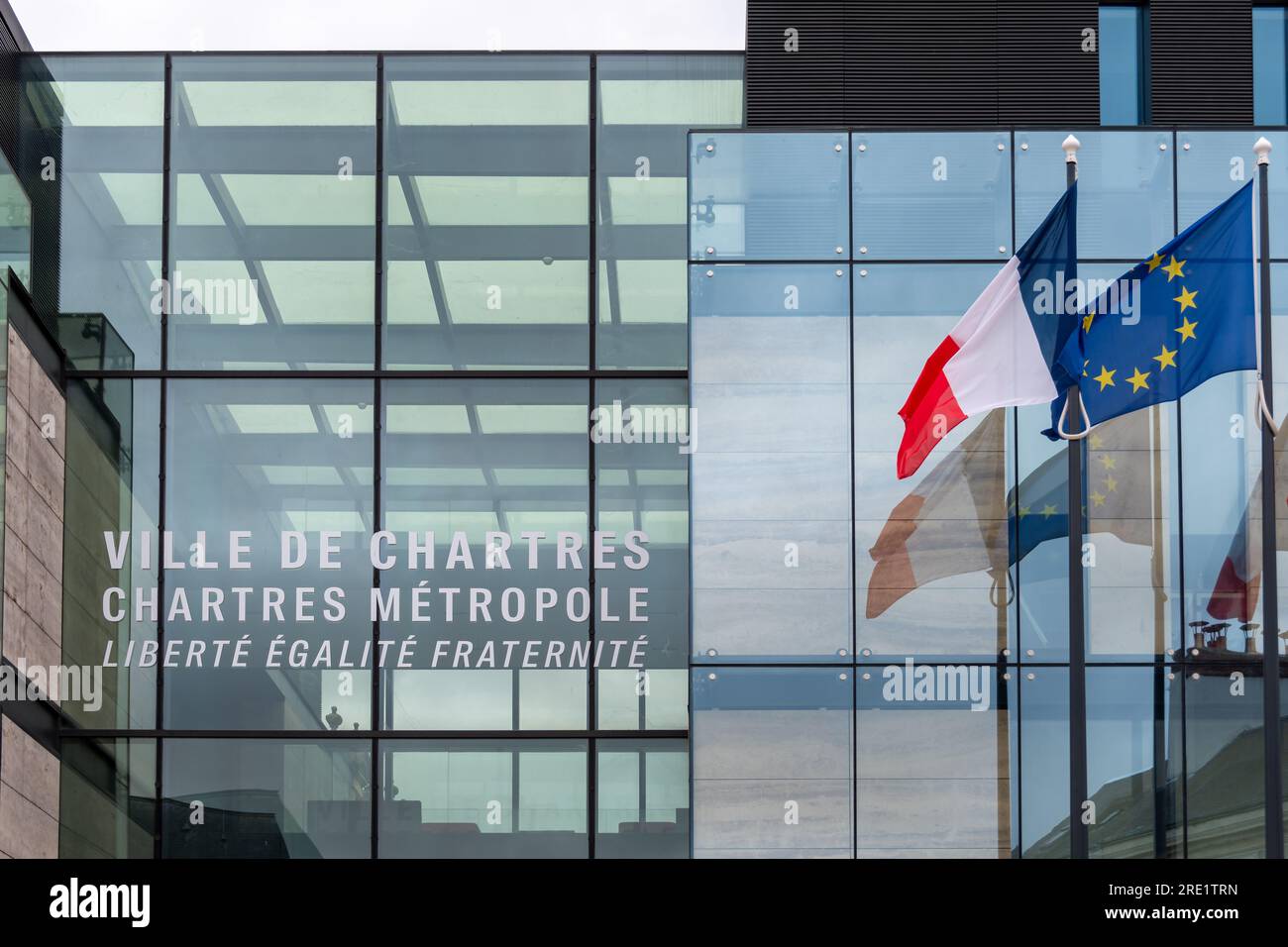 Außenansicht des Rathauses von Chartres, Frankreich, einer französischen Kommune, Präfektur des Departements Eure-et-Loir, in der Region Centre-Val de Loire Stockfoto