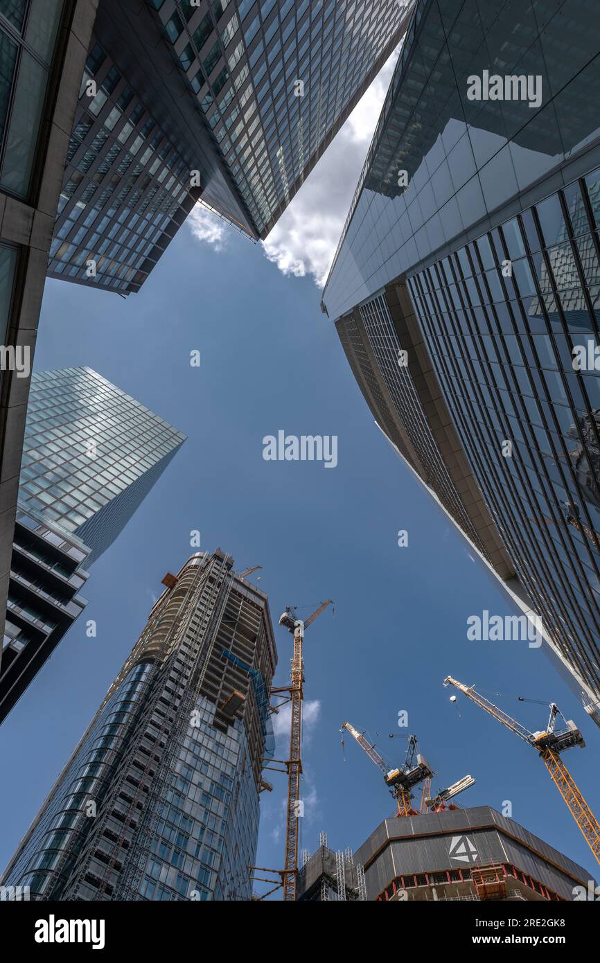 Blick auf die Wolkenkratzer im Frankfurter Finanzviertel Stockfoto