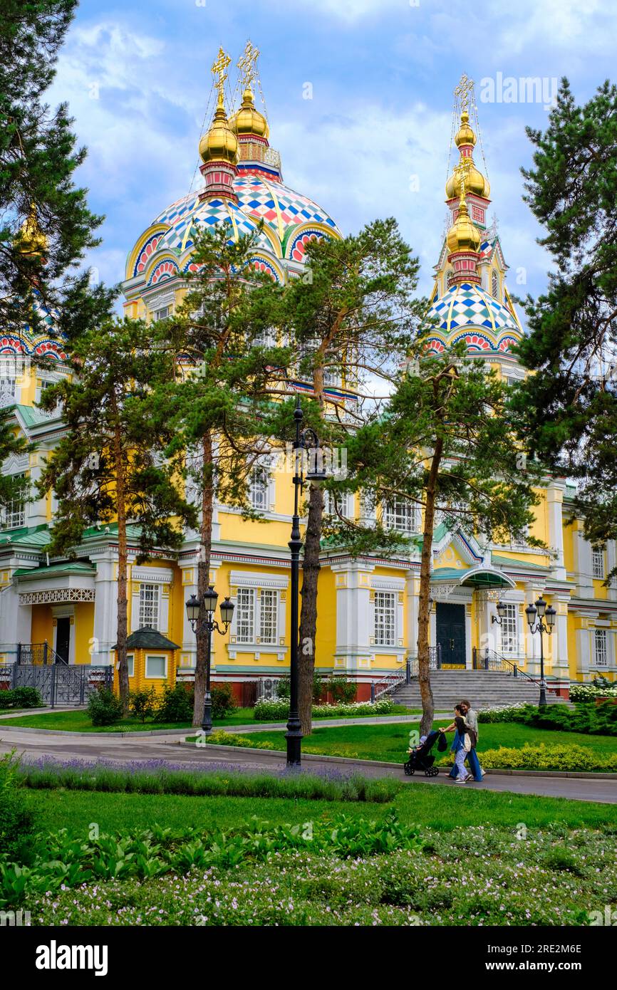 Kasachstan, Almaty. Himmelskathedrale, Russisch-Orthodoxe, Panfilov Guardsmen Park. Stockfoto