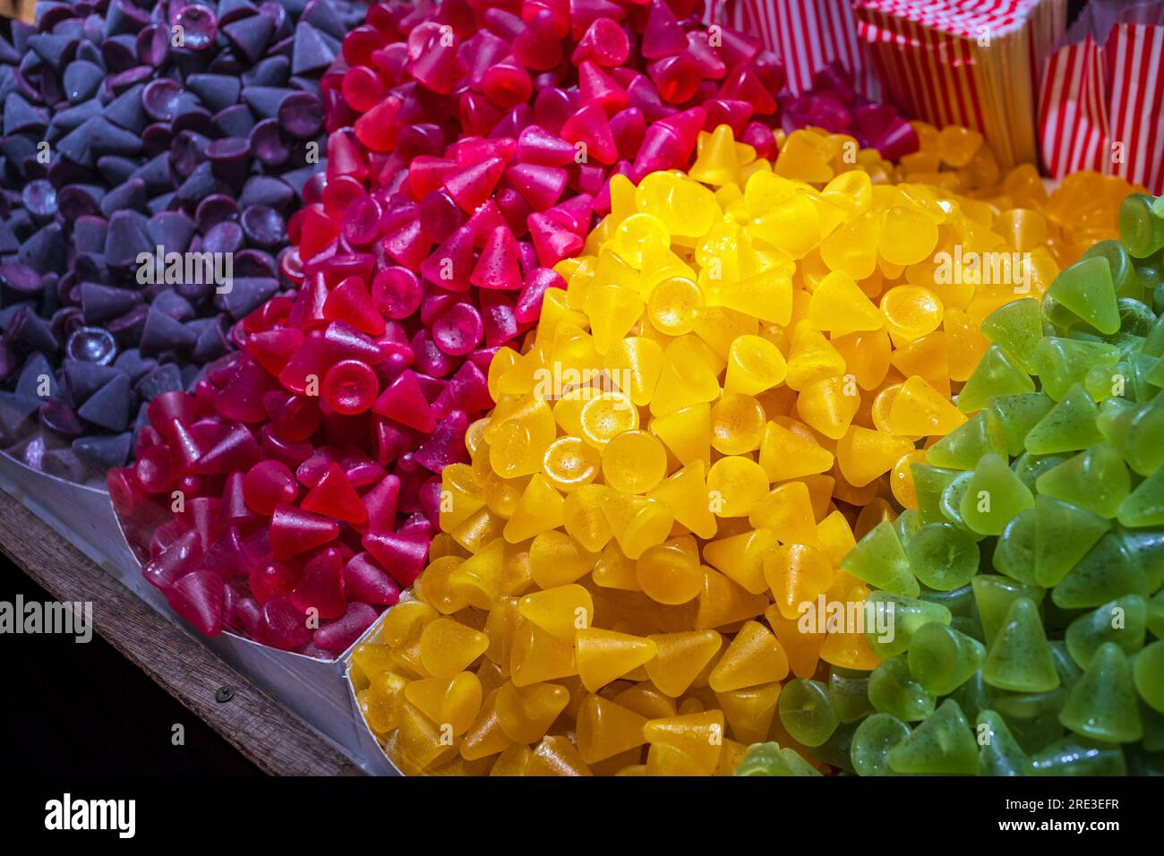 Ein Cuberdon in Gent, eine kegelförmige, berühmte belgische Süßigkeit Stockfoto