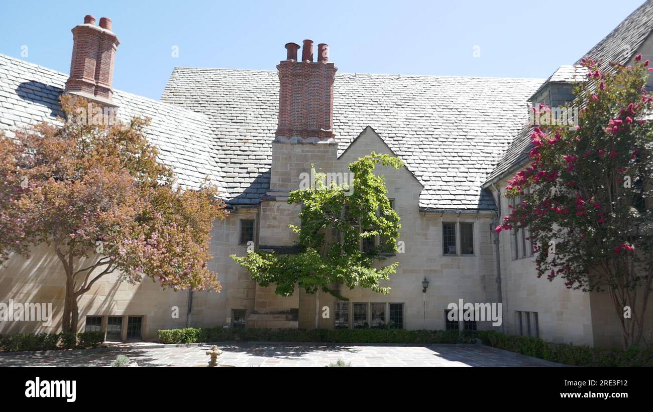 Beverly Hills, Kalifornien, USA 28. August 2021 Greystone Mansion & Gardens, The Doheny Estate am 28. August 2023 in Beverly Hills, Kalifornien, USA. Foto: Barry King/Alamy Stock Photo Stockfoto