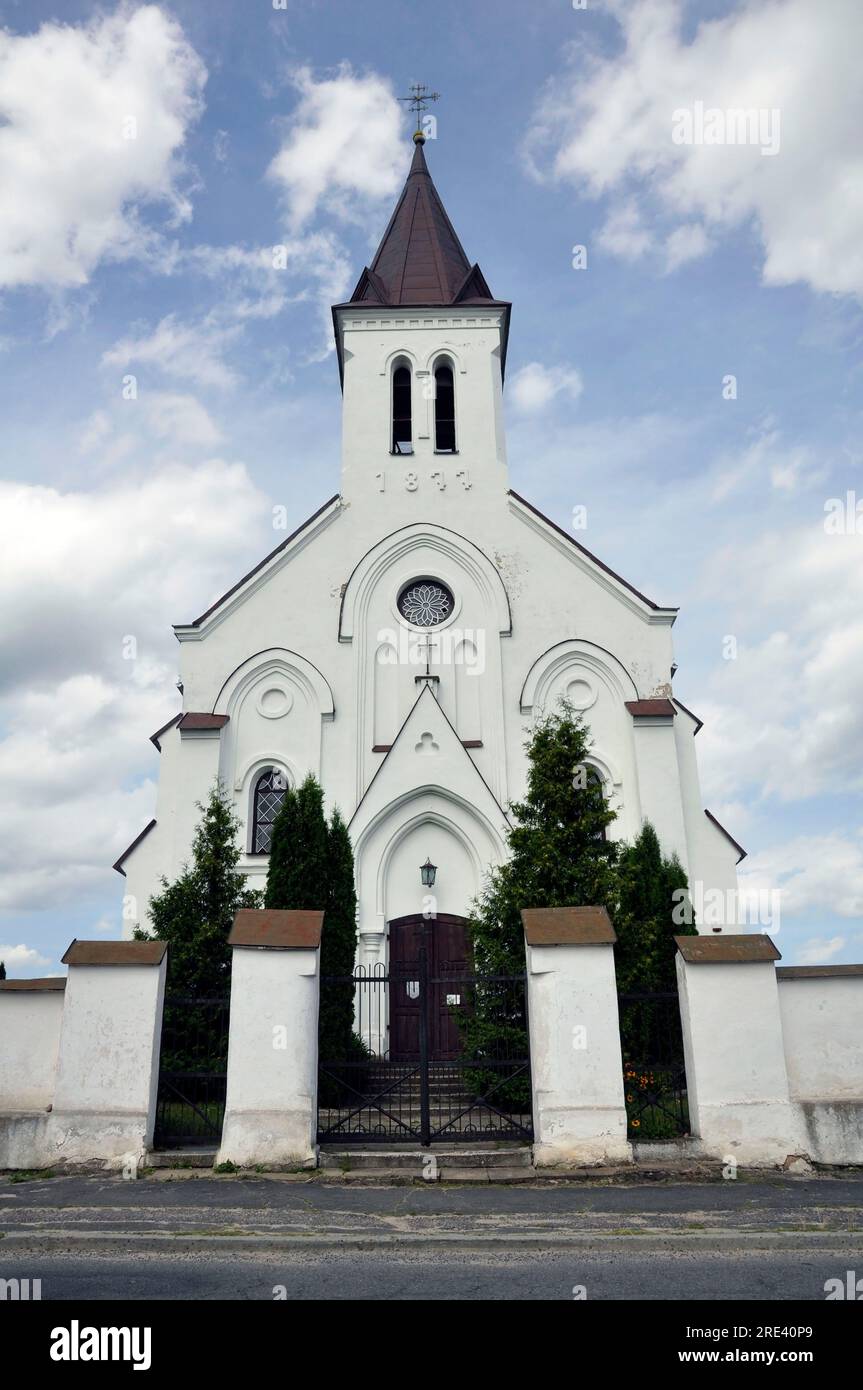 Alte Kirche der Heiligen Dreifaltigkeit in der Stadt Kosovo, Bezirk Ivatsevichy, Belarus. Stockfoto