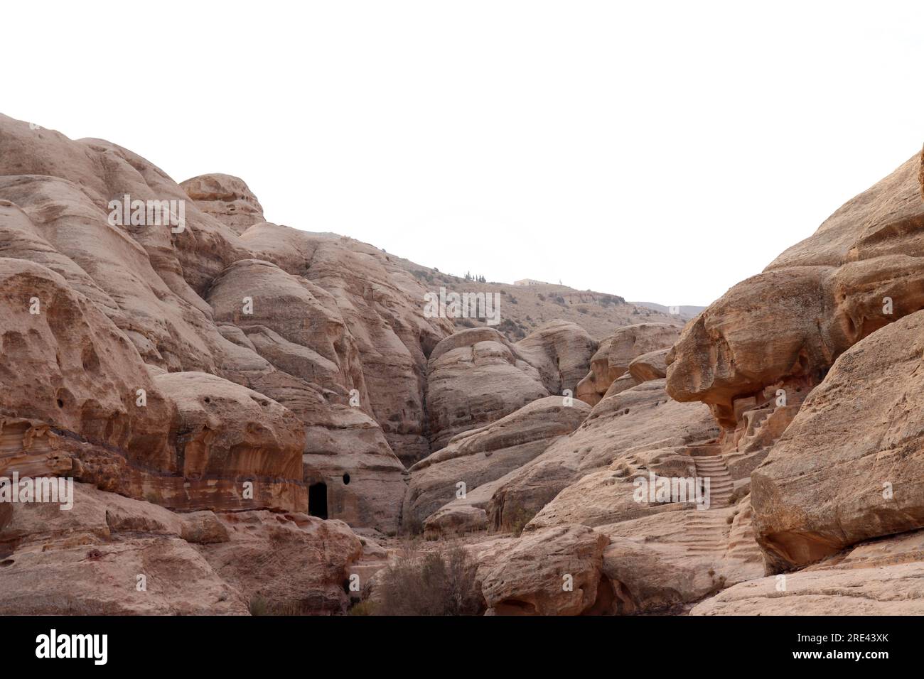 Petra, Jordanien: Die Stadt der Nabateure in den Bergen (Höhlen, Felsen, Steine, Treppen) Stockfoto