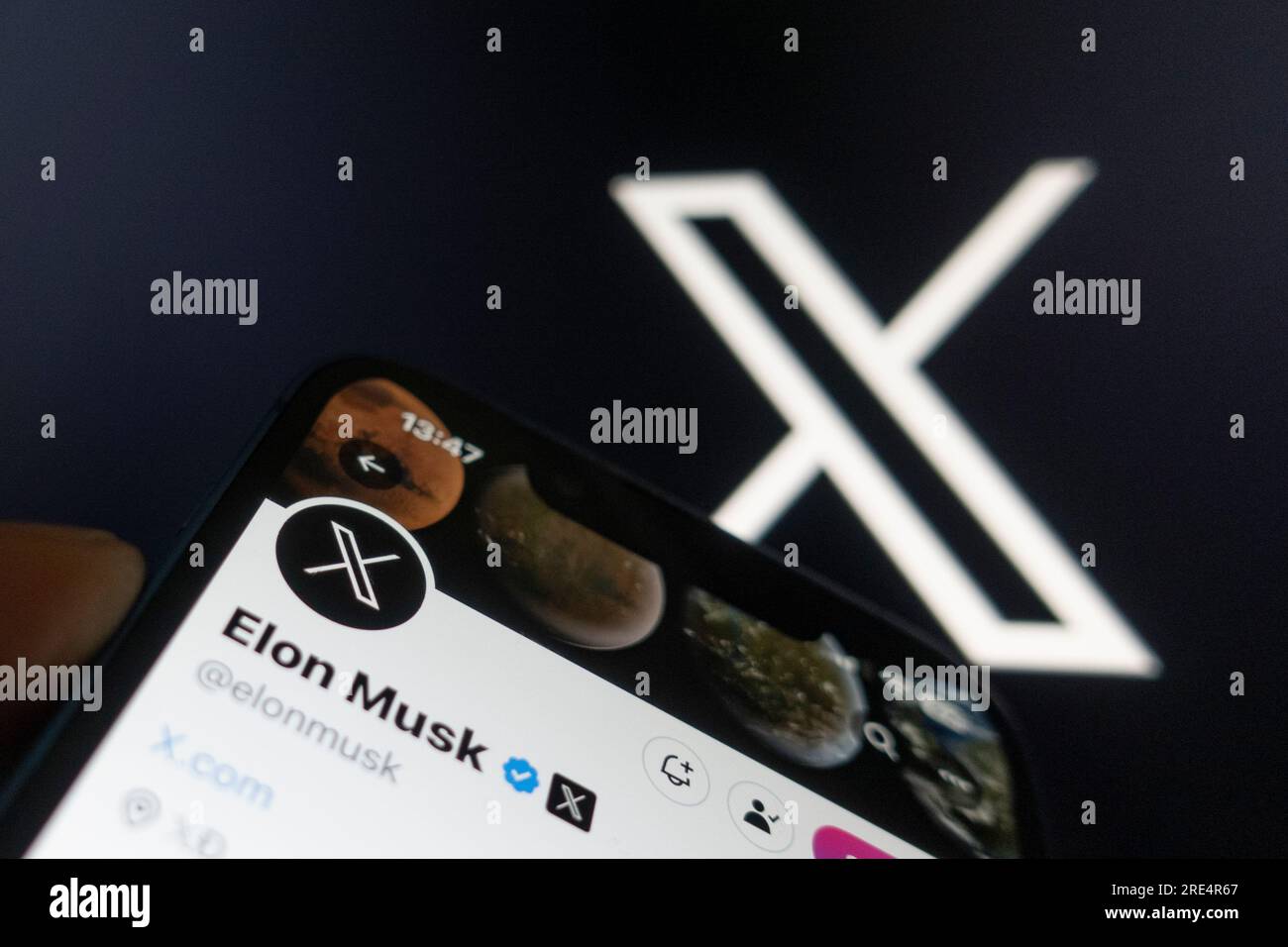Edinburgh, Schottland, Großbritannien. 25. Juli 2023 Eine Fotoabbildung, die Elon Musks X Seite zeigt, die vom Besitzer Elon Musk in X umbenannt wurde. Iain Masterton/Alamy Live News Stockfoto