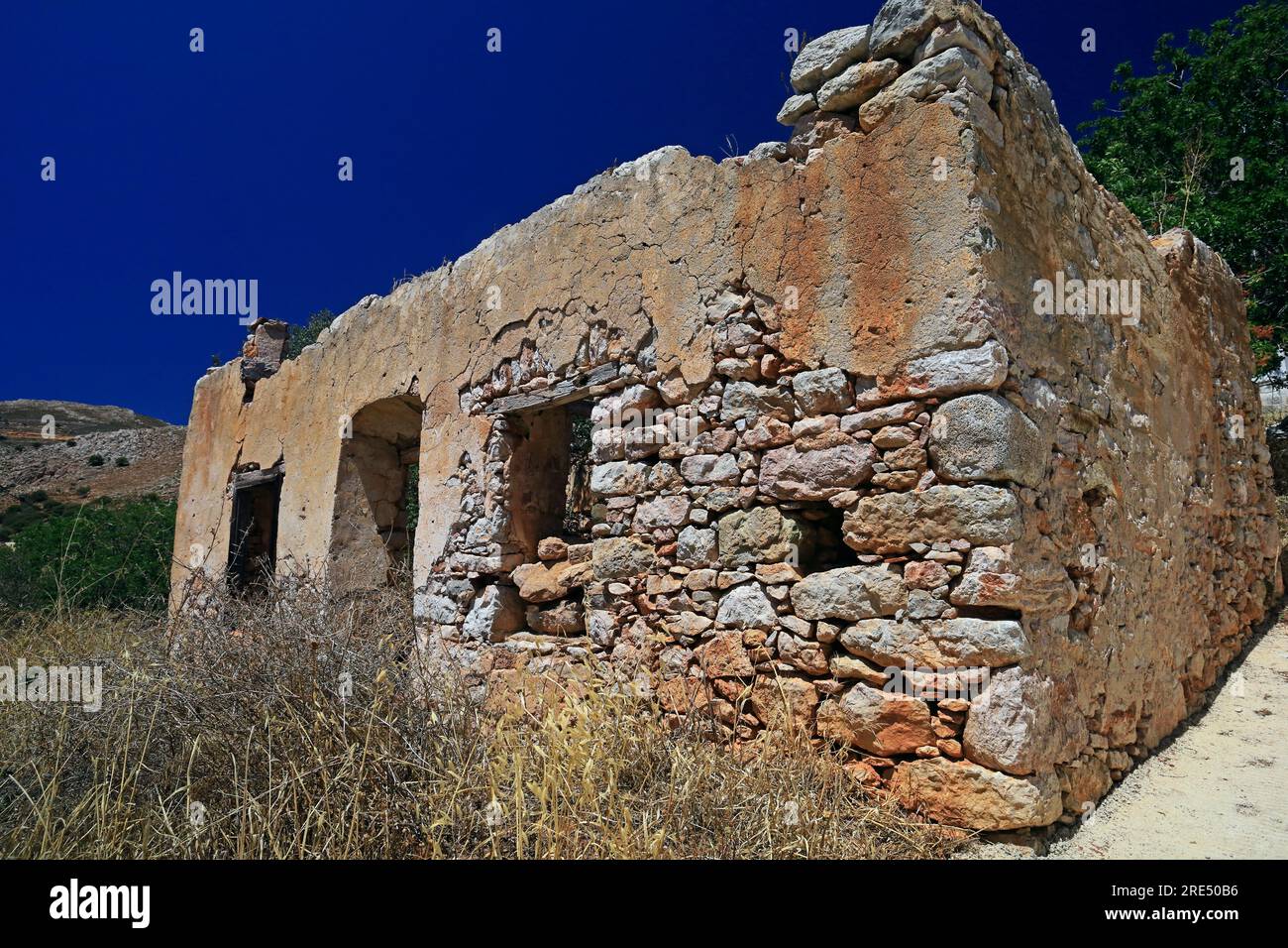 Altes Steinhaus, Livadia, Insel Tilos, in der Nähe von Rhodos, Dodekanesisch, Griechenland Stockfoto